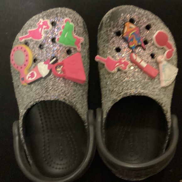 CROCS Other - Kids Glitter Clogs Black sz9 w/ Charms (faded/worn top)